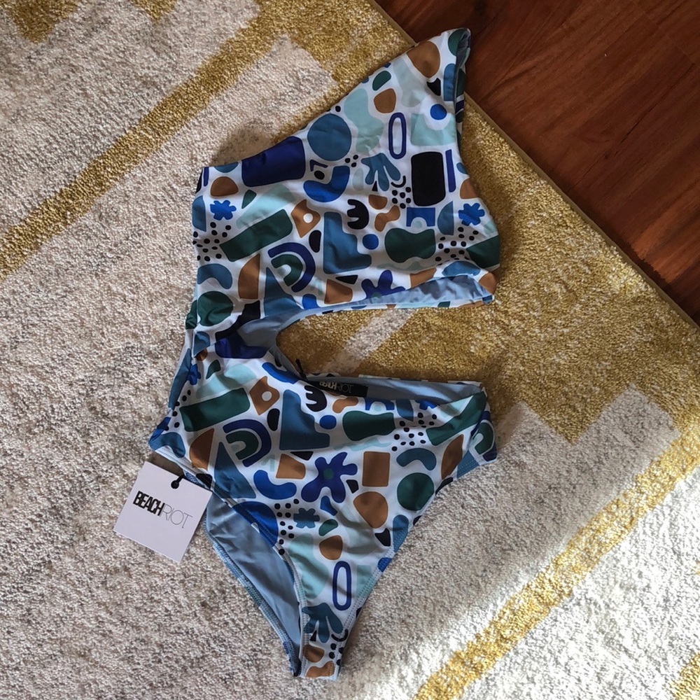 NWT Beach Riot Celine One Piece ✌🏼 - Picture 3 of 8